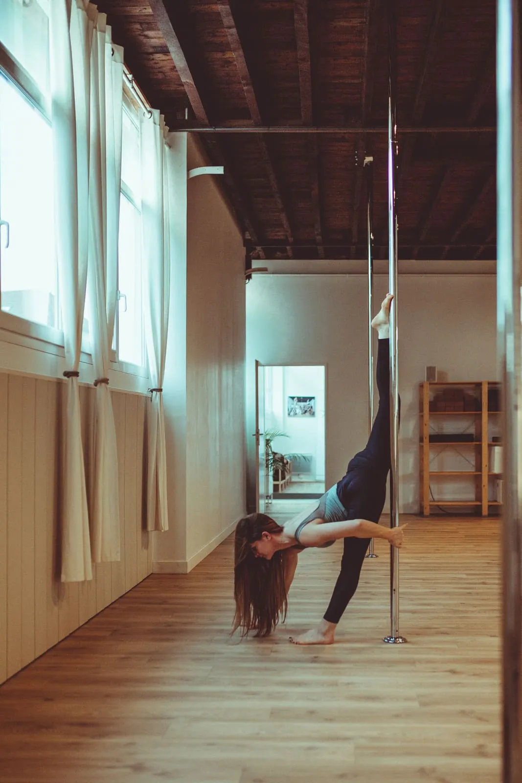 Pole Dance Aurane, photo 2