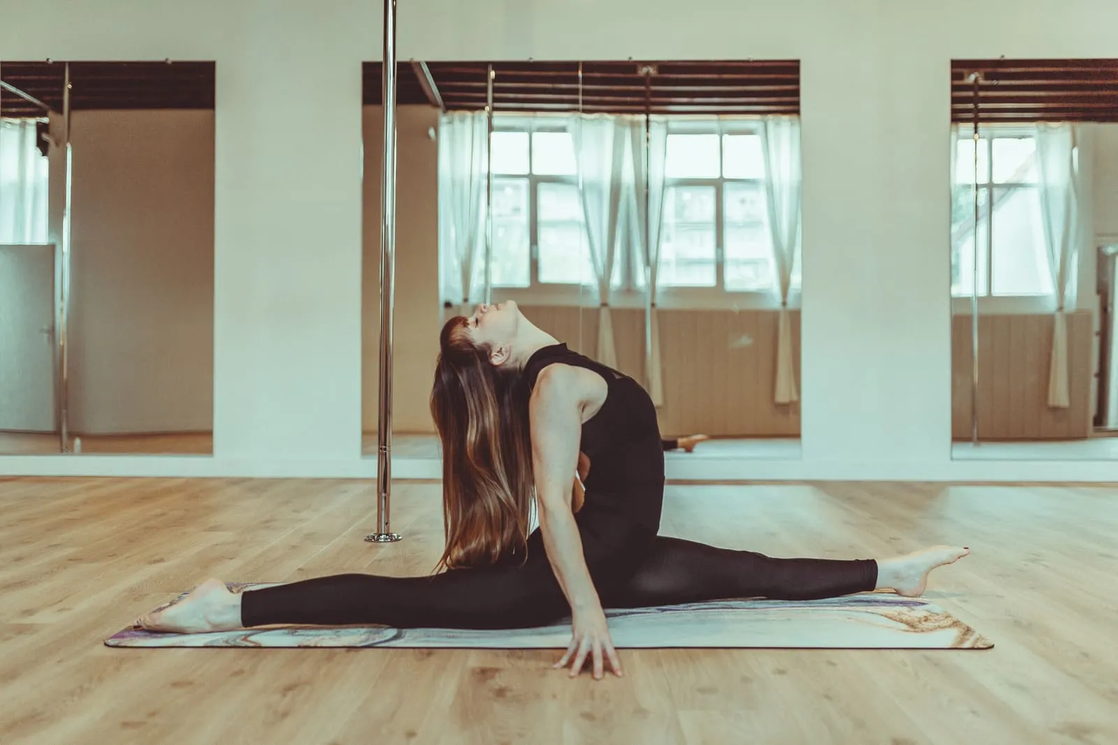 Pole Dance Aurane, photo 8